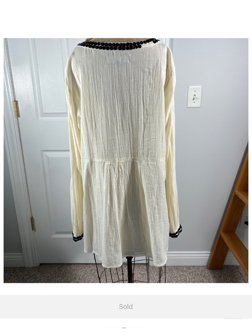 Double D Ranch Black and Cream Tunic, LOTS of small black buttons, embroidered